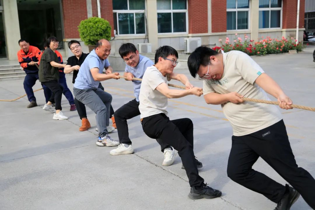 上海山美股份2025春季運動會火熱啟幕！拔河、籃球預(yù)賽燃情開戰(zhàn)